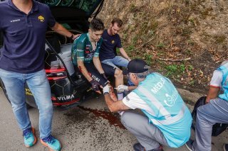 Wout Van Aert a abandonné le Tour d'Espgne, mardi, à la suite d'une chute. KEYSTONE/EPA/JAVIER LIZON